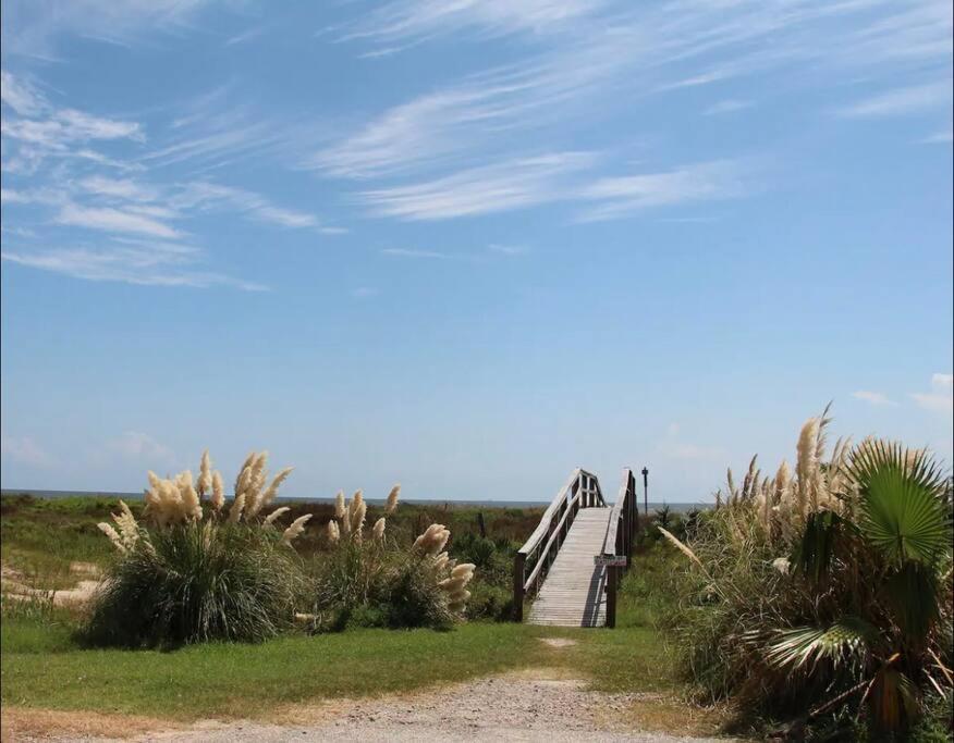 The Mermaids Treasure Chest Surfside Beach Exterior photo
